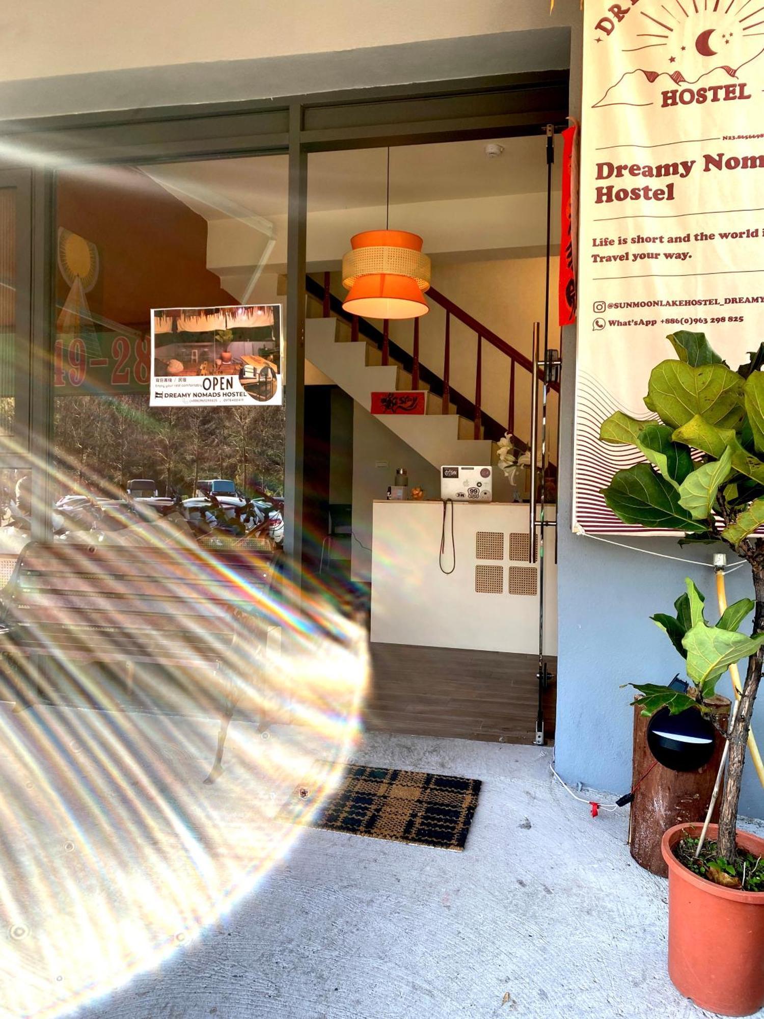 Dreamy Nomads Hostel日月潭背包客 Yuchi Esterno foto